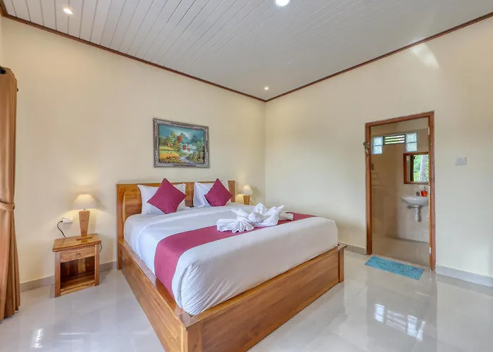 Lungguh Penida Hut Villa *