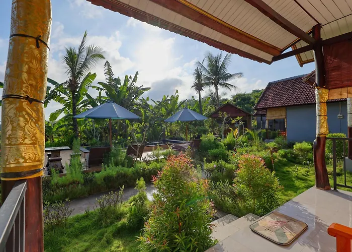 Lungguh Penida Hut Ped