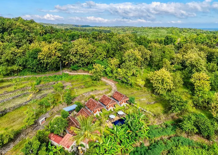 Lungguh Penida Hut *